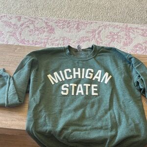 Gildan Heavy Blend Women’s Michigan State Sweatshirt